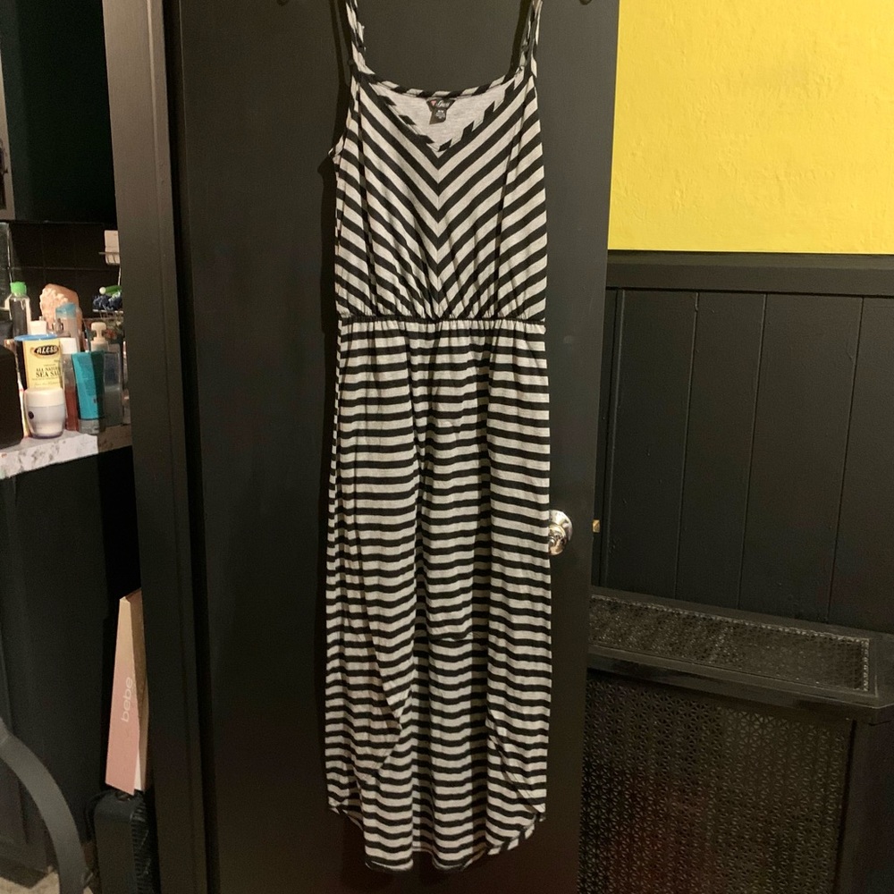 Guess striped high low maxi dress sz M